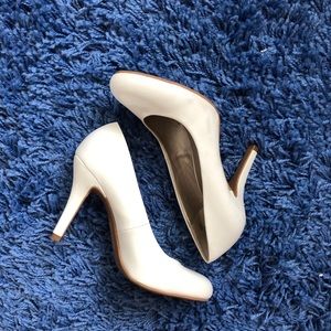 9&CO White Heel